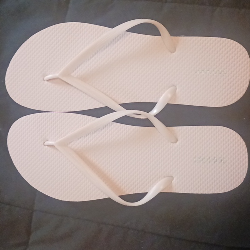 Old Navy Flip Flop Bundle - Picture 5 of 5
